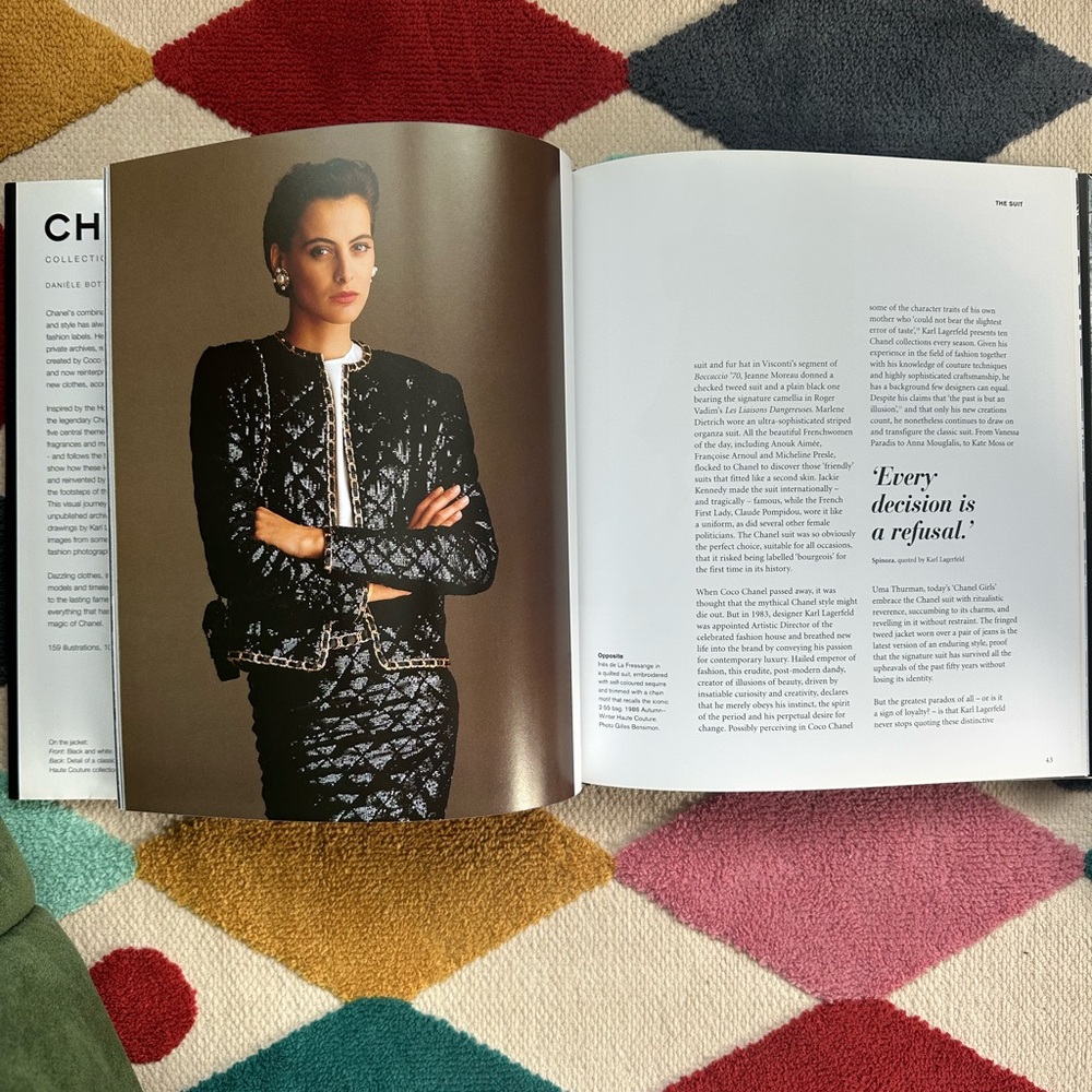 CHANEL Black and White Collections Book